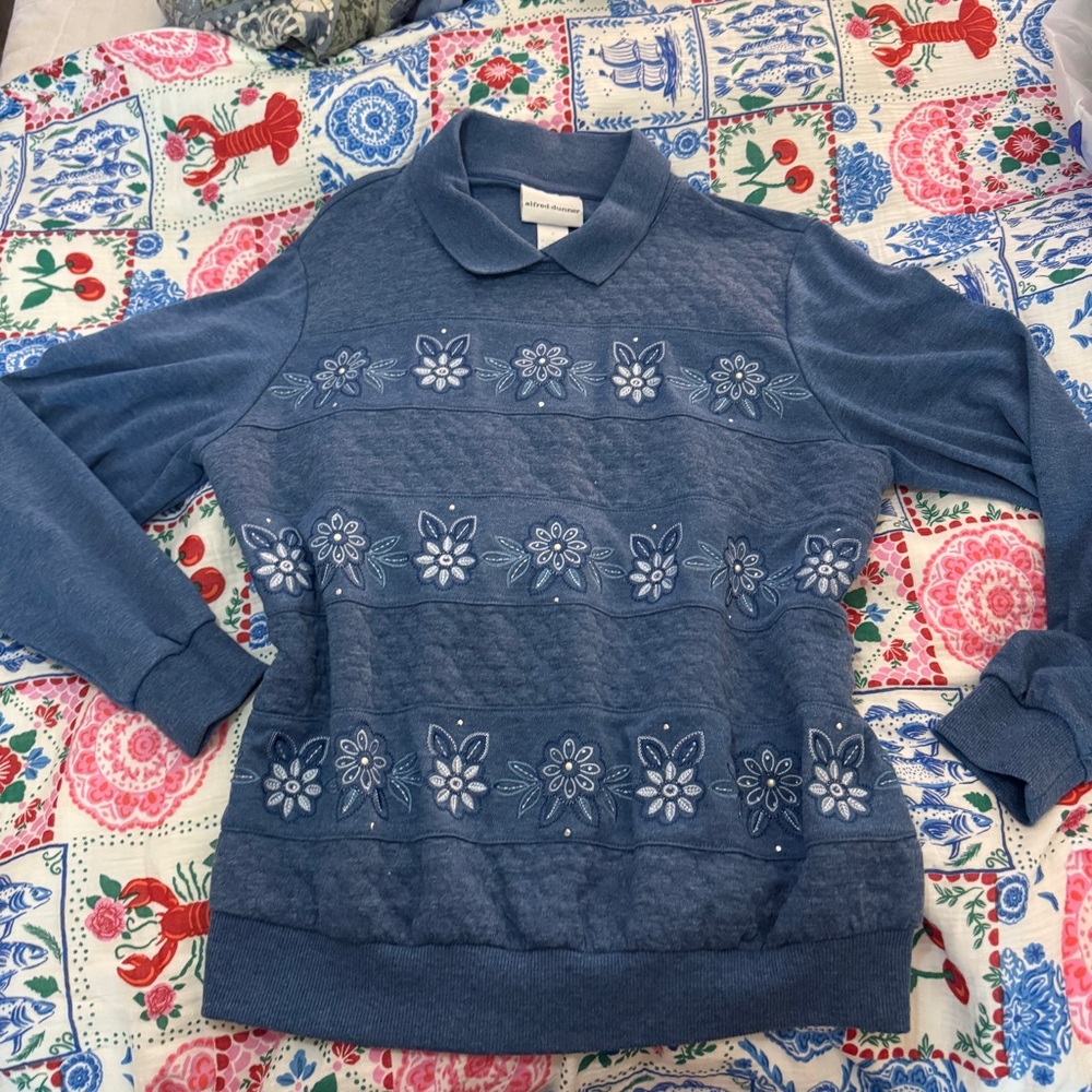 Blue Floral Embroidered Sweatshirt